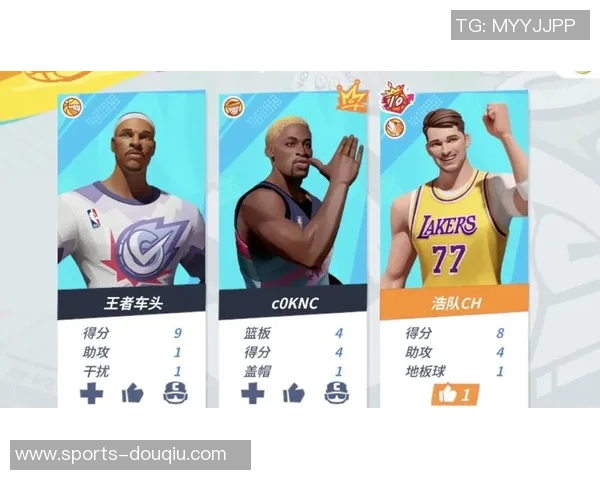 女主持与皮尔斯默契合作皮尔斯直言不愿与他人共做播客