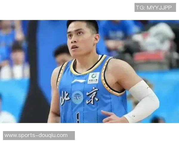 北京外援贝利杰曼强势追分周琦陈盈骏接连犯规送分局势紧张